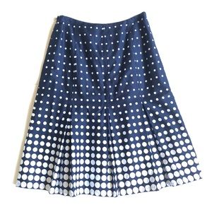 Jones New York navy and white polka dot skirt